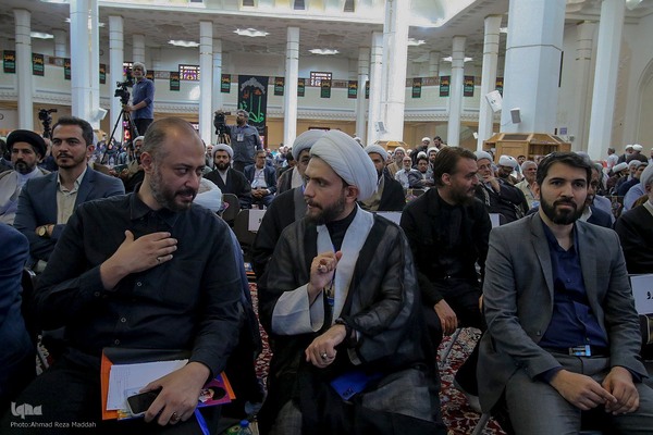 همایش بین المللی اندیشه های قرآنی حضرت آیت الله خامنه ای در حرم شاهچراغ(ع)