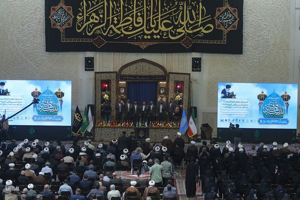 همایش بین المللی اندیشه های قرآنی حضرت آیت الله خامنه ای در حرم شاهچراغ(ع)