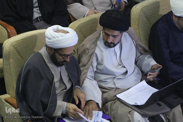 آیین اختتامیه همایش بین‌المللی اندیشه‌های قرآنی آیت‌الله خامنه‌ای در حرم شاهچراغ(ع)