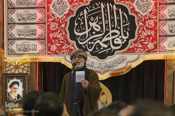 آغاز سوگواری دهه اول فاطمیه در حرم شاهچراغ(ع)