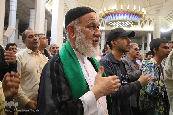 آغاز سوگواری دهه اول فاطمیه در حرم شاهچراغ(ع)