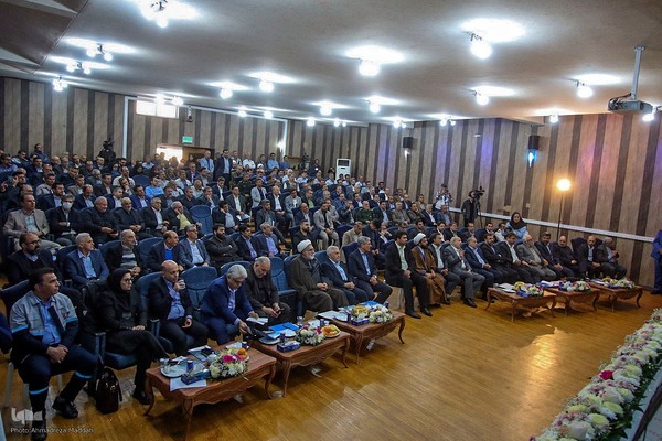 آیین افتتاحیه پروژه تولید «بنزین یورو ۵» در شیراز‎