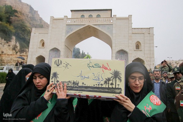 مراسم استقبال از ۱۲ شهید گمنام دوران دفاع مقدس در شیراز
