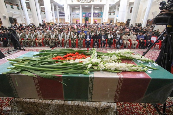 همایش اقتدار بسیجیان شیراز در حرم شاهچراغ (ع)