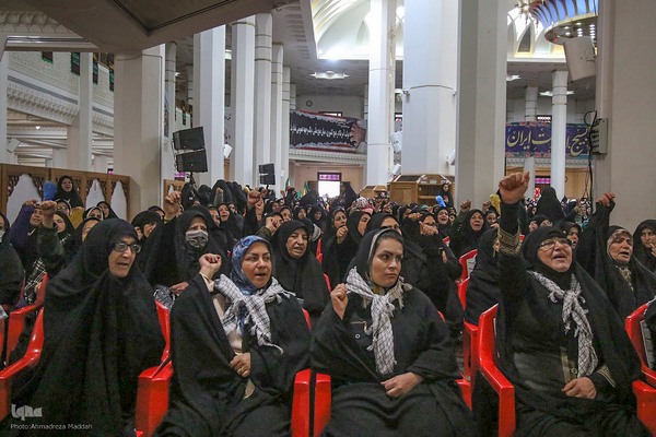 همایش اقتدار بسیجیان شیراز در حرم شاهچراغ (ع)