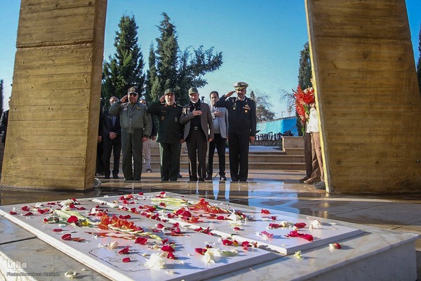 آیین رونمایی از ۲۷ سردیس شهدای شاخص دفاع مقدس فارس