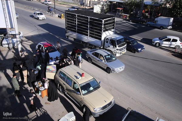 استقبال روستائیان شیراز از شهید گمنام