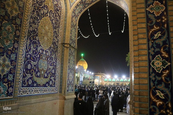 شب عاشورای حسینی در حرم شاهچراغ(ع)