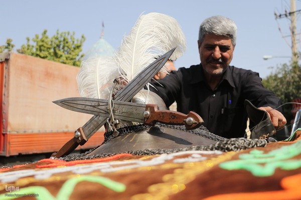 عکس| عزاداری روز عاشورا در شیراز