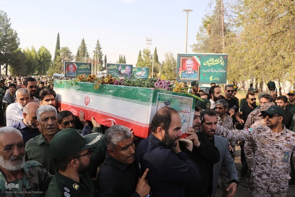 استقبال از پیکر سردار شهید غلامحسین غیب‌پرور در شیراز