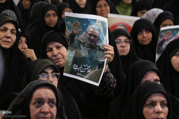 مراسم تشییع پیکر سرلشکر شهید «غلامحسین غیب‌پرور»