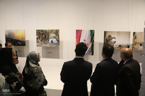نمایشگاه گروهی عکس عکاسان خبری در شیراز