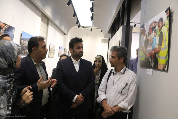 نمایشگاه گروهی عکس عکاسان خبری در شیراز