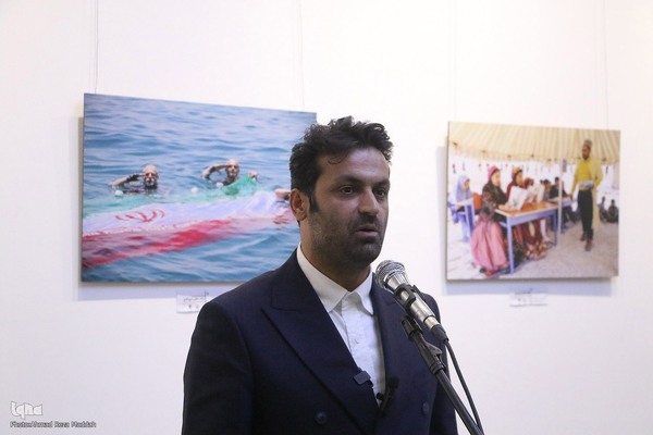 نمایشگاه گروهی عکس عکاسان خبری در شیراز