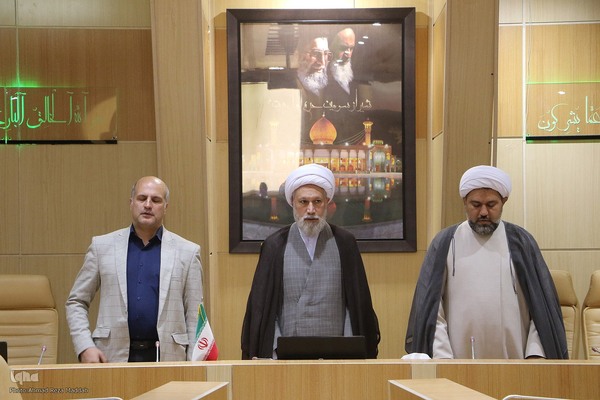 نشست صمیمی آیت الله دژکام با خبرنگاران و اصحاب رسانه