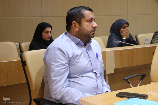 نشست صمیمی آیت الله دژکام با خبرنگاران و اصحاب رسانه