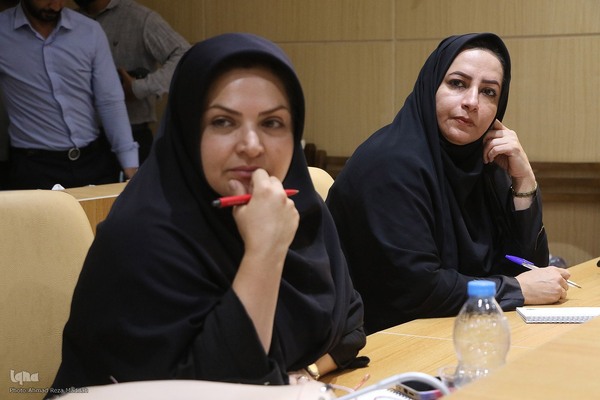 نشست صمیمی آیت الله دژکام با خبرنگاران و اصحاب رسانه