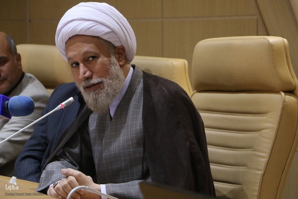 نشست صمیمی آیت الله دژکام با خبرنگاران و اصحاب رسانه