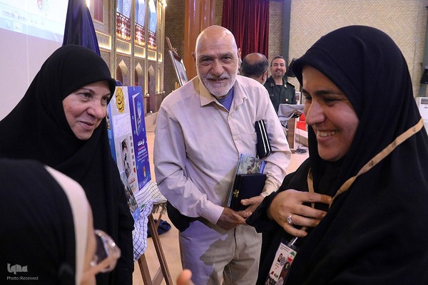 همایش اتحاد مقدس راویان فتح