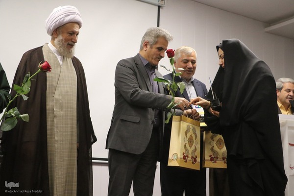 همایش یاوران وقف استان فارس/تجلیل از خبرگزاری ایکنا