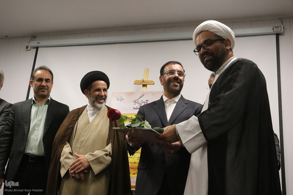 همایش یاوران وقف استان فارس/تجلیل از خبرگزاری ایکنا