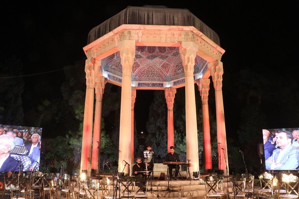 مراسم بزرگداشت یادروز حافظ شیرازی