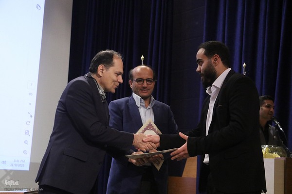 محفل دانشگاهی قرآنی طهورا در شیراز