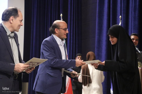 محفل دانشگاهی قرآنی طهورا در شیراز