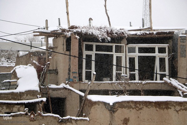 بارش برف در شهر تاریخی ایزدخواست فارس