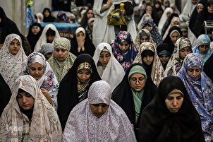 इमाम रऊफ की दरगाह पर एतिकाफ़ करने वाले