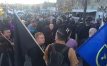 Germania, scontri alla manifestazione anti Islam: 15 agenti feriti