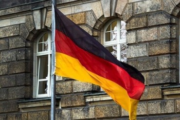Germania:ragazza perde posto di lavoro per l'hijab