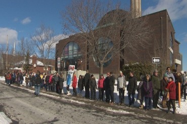 Canada:catena umana in difesa di moschee