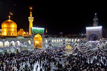 Santuário Imam Reza na véspera do aniversário do Imam Hussein: Galeria de Fotos