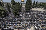İsrail güçlerinin kısıtlamaları altında Mescid-i Aksa’da cuma namazı kılındı