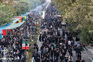 تهران  میں چہلم پر عشاق کی واک