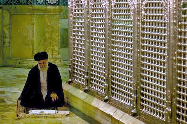 حضرت آیت الله خامنه ای، رهبر شهید ایران